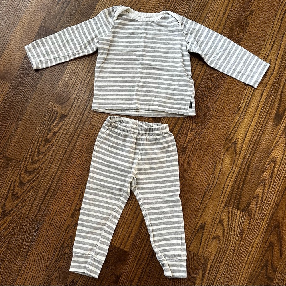 Miki. B grey striped pajamas set, size 12-18M